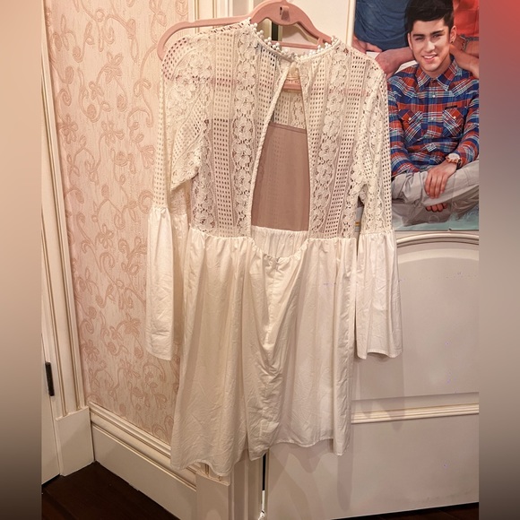 ENDLESS ROSE WHITE DRESS WITH LACE - Picture 3 of 3